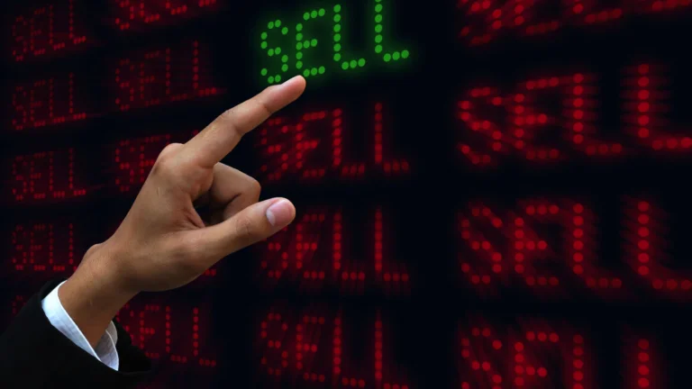 One Stock to Dump Before AI Buries It