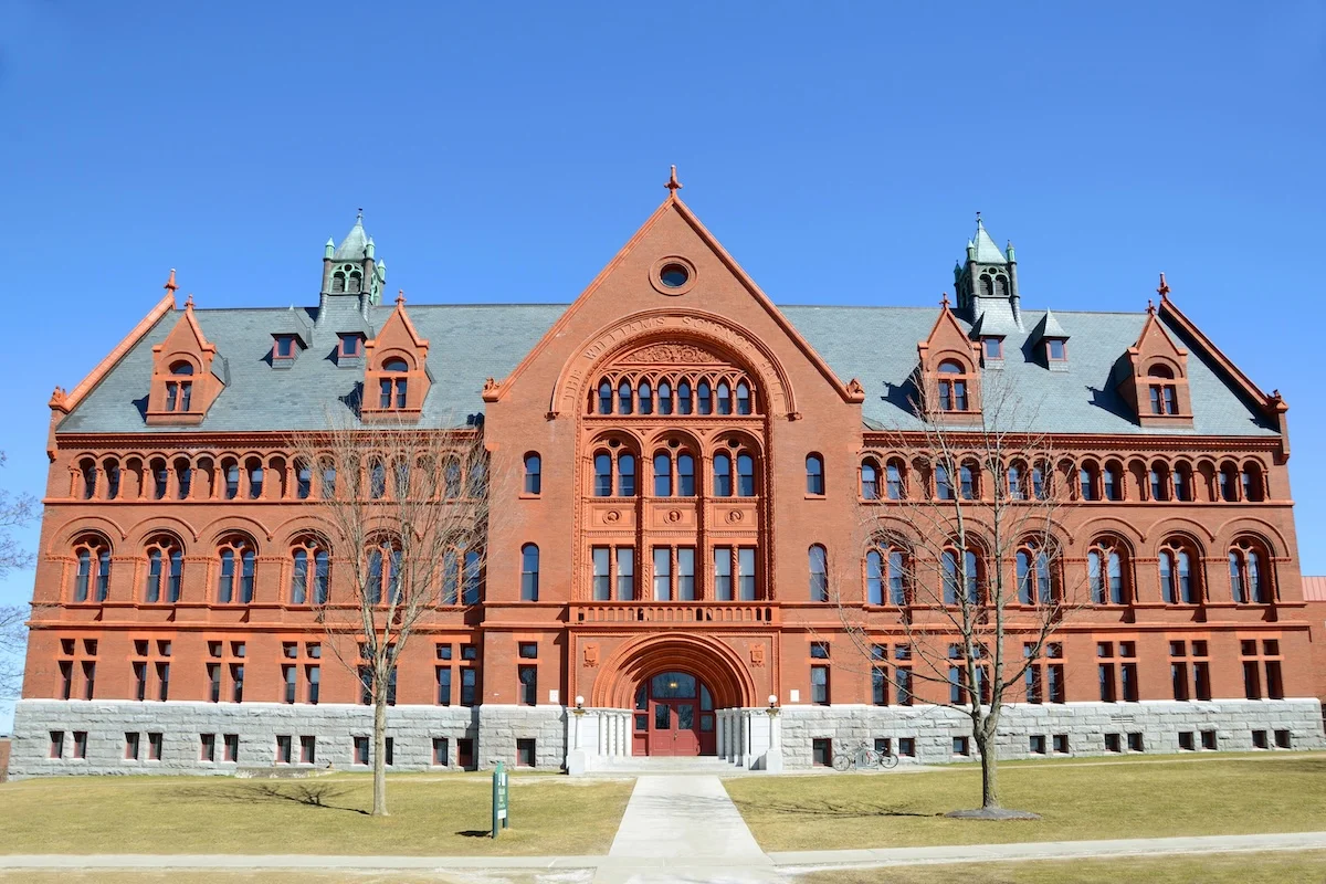 UVM Cuts Tuition By $18,000 For Students From Five New England States