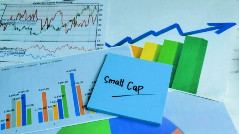 How to Spot Small-Cap Winners Before the Crowd